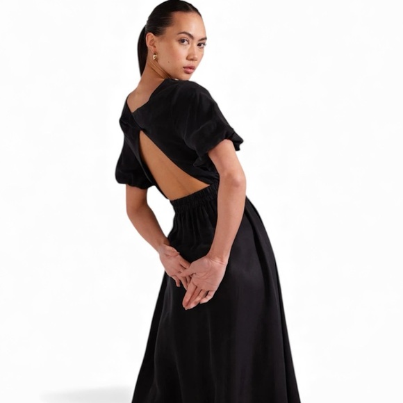 Staple the Label Dresses & Skirts - Staple The Label Monique Twist Back Dress Black
